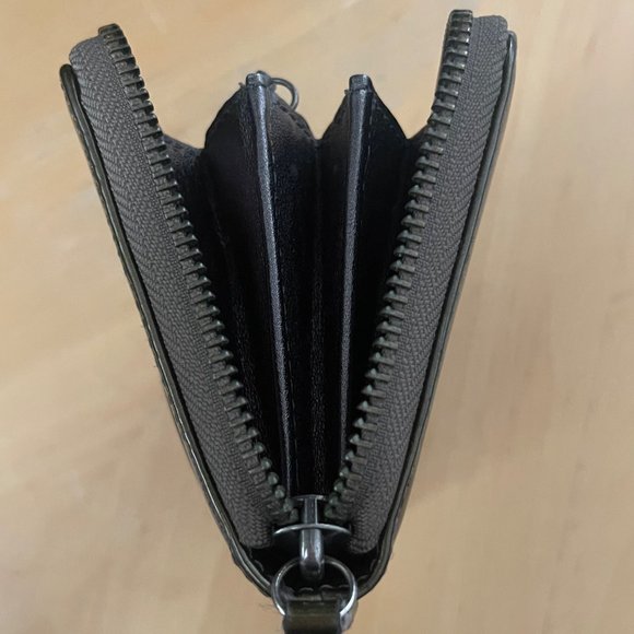 Coach Madison Pewter Patent Leather Accordion Zip Around Wallet 12 Card Slots - Picture 5 of 9